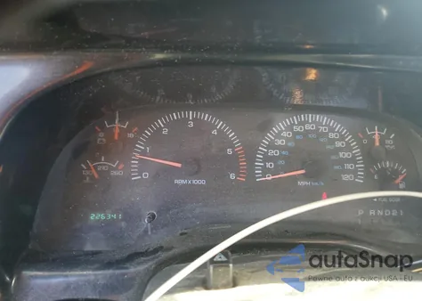 2001 Dodge Ram 1500 z USA, uszkodzony, nr VIN 1B7HC16Y31S197524